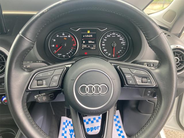 Ａ３ スポーツバック１．４ＴＦＳＩ　バックカメラ　ナビ　ＴＶ　クリアランスソナー　オートクルーズコントロール　衝突被害軽減システム　アルミホイール　オートライト　スマートキー　アイドリングストップ　電動格納ミラー　ＡＴ　ＥＳＣ　ＣＤ（3枚目）