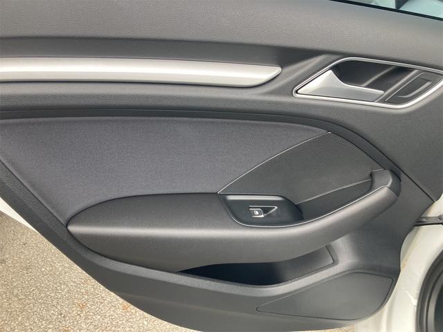 Ａ３ スポーツバック１．４ＴＦＳＩ　バックカメラ　ナビ　ＴＶ　クリアランスソナー　オートクルーズコントロール　衝突被害軽減システム　アルミホイール　オートライト　スマートキー　アイドリングストップ　電動格納ミラー　ＡＴ　ＥＳＣ　ＣＤ（36枚目）