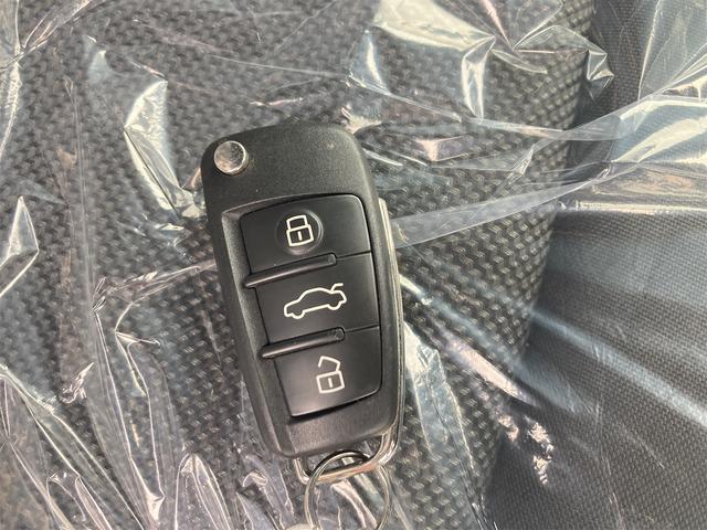 Ａ３ スポーツバック１．４ＴＦＳＩ　バックカメラ　ナビ　ＴＶ　クリアランスソナー　オートクルーズコントロール　衝突被害軽減システム　アルミホイール　オートライト　スマートキー　アイドリングストップ　電動格納ミラー　ＡＴ　ＥＳＣ　ＣＤ（41枚目）