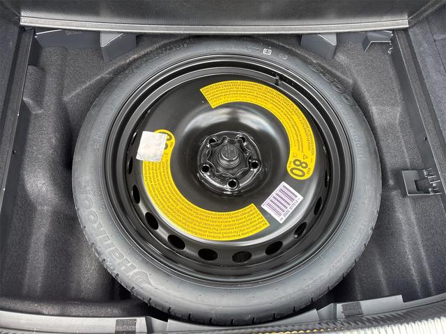 Ａ４アバント ２．０ＴＦＳＩクワトロ　４ＷＤ　ドライブレコーダー　ＥＴＣ　全周囲カメラ　ナビ　ＴＶ　クリアランスソナー　オートクルーズコントロール　パークアシスト　衝突被害軽減システム　アルミホイール　オートライト　ＬＥＤヘッドランプ（20枚目）