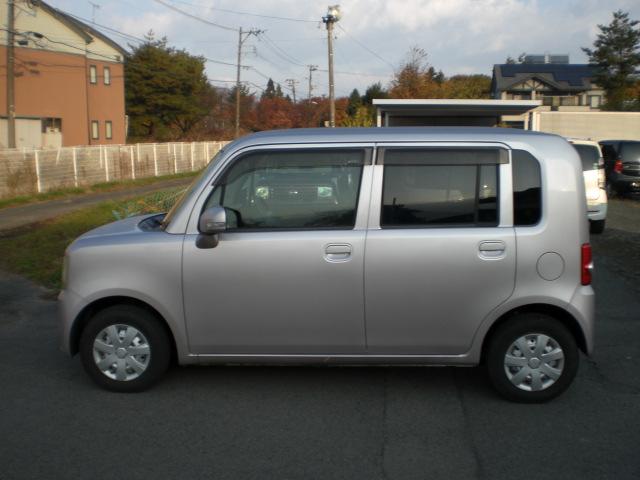 ムーヴコンテ Ｌ　４ＷＤ車検新規２年ＫＦチェーンベルト禁煙ＡＢＳキーレス２０２１年製ブリヂストンレボＶＲＸ２スタッドレスタイヤ（9枚目）