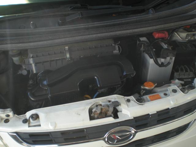 ムーヴ Ｌ　４ＷＤ車検新規２年ＫＦチェーンベルト禁煙ＡＢＳキーレスＰＩＡＡ社外ＨＩＤヘッドライト２０２３年製グッドイヤーアイスナビスタッドレスタイヤ（7枚目）