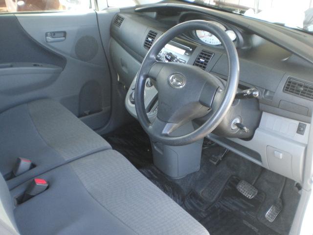 ムーヴ Ｌ　４ＷＤ車検新規２年ＫＦチェーンベルト禁煙ＡＢＳキーレスＰＩＡＡ社外ＨＩＤヘッドライト２０２３年製グッドイヤーアイスナビスタッドレスタイヤ（12枚目）