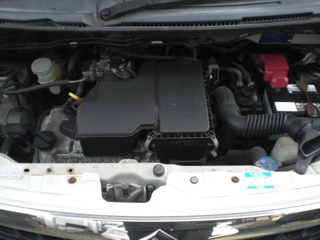 ＭＲワゴン ウィット　ＧＳ　４ＷＤ車検新規２年禁煙Ｋ６Ａチェーン運転席シートヒータードアミラーヒーターＡＢＳＥＴＣ車載器フォグライトケンウッドＤＶＤナビゲーション地デジリモコンエンジンスターター（6枚目）