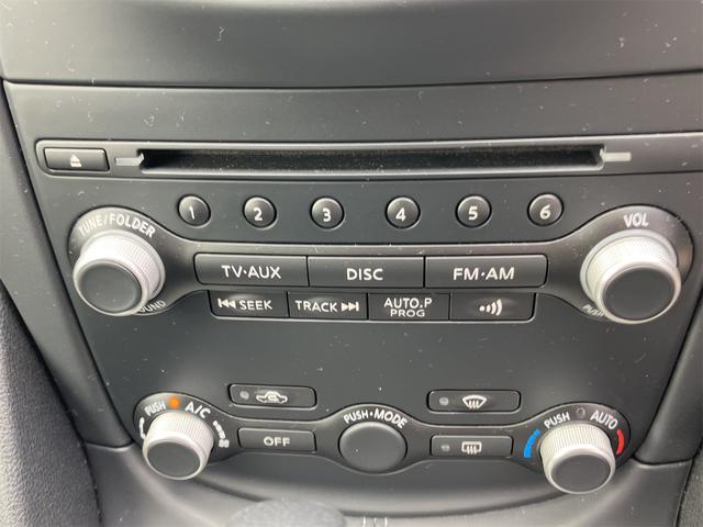 フェアレディＺ バージョンＴ　ＥＴＣ　ＢＯＳＥサウンド　ナビ　ＴＶ　ＡＴ　オートライト　ＨＩＤ　スマートキー　シートヒーター　アルミホイール　パワーシート　盗難防止システム　衝突安全ボディ　ＡＢＳ　ＥＳＣ　ＣＤ（8枚目）