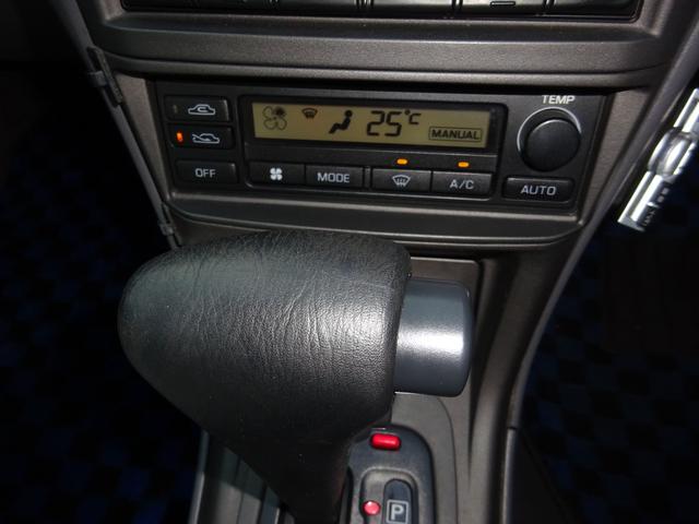 リョーガ ロイヤル ETC MT 電動格納ミラー CD カセット ABS エアコン パワーウィンドウ 運転席エアバッグ 助手席エアバッグ(4枚目)