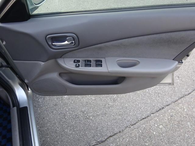 リョーガ ロイヤル ETC MT 電動格納ミラー CD カセット ABS エアコン パワーウィンドウ 運転席エアバッグ 助手席エアバッグ(8枚目)