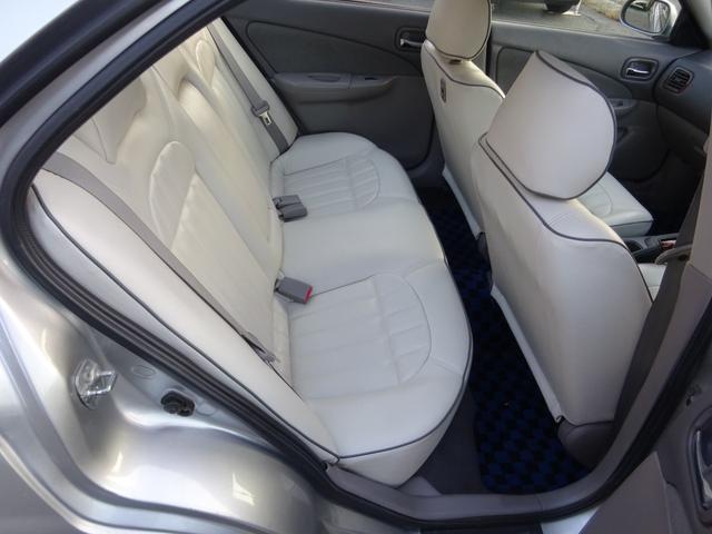 リョーガ ロイヤル ETC MT 電動格納ミラー CD カセット ABS エアコン パワーウィンドウ 運転席エアバッグ 助手席エアバッグ(11枚目)