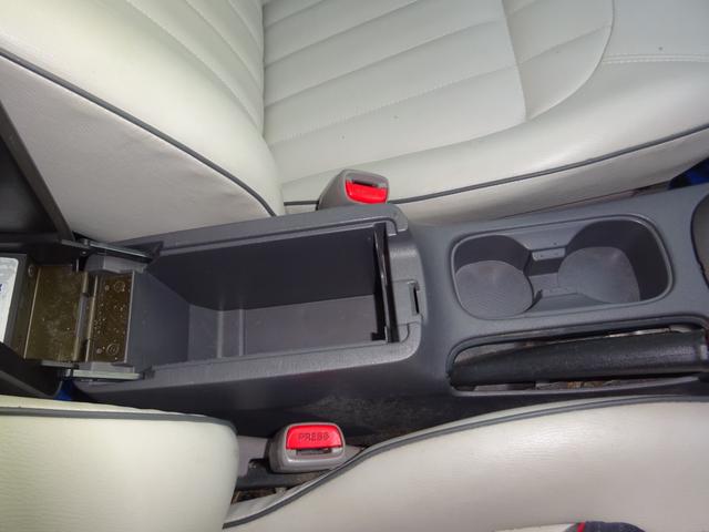 リョーガ ロイヤル ETC MT 電動格納ミラー CD カセット ABS エアコン パワーウィンドウ 運転席エアバッグ 助手席エアバッグ(29枚目)