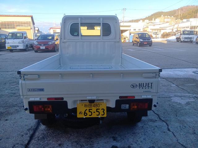 ハイゼットトラック スタンダード　４ＷＤ　ＭＴ　衝突被害軽減システム　クリアランスソナー　アイドリングストップ　オートライト　ＥＳＣ　エアコン　運転席エアバッグ（6枚目）