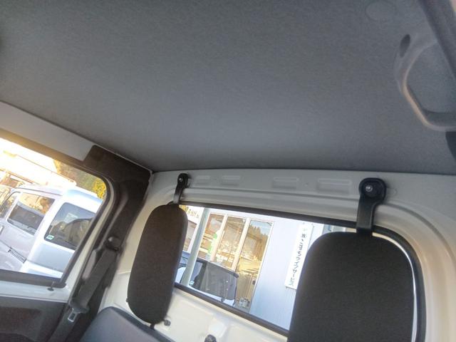 ハイゼットトラック スタンダード　４ＷＤ　ＭＴ　衝突被害軽減システム　クリアランスソナー　アイドリングストップ　オートライト　ＥＳＣ　エアコン　運転席エアバッグ（9枚目）