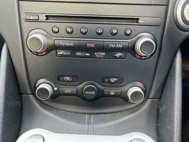 フェアレディＺ バージョンＳＴ　ＥＴＣ　バックカメラ　ナビ　ＣＶＴ　スマートキー　電動格納ミラー　シートヒーター　アルミホイール　ＥＳＣ　ＣＤ　エアコン　パワーウィンドウ　運転席エアバッグ（8枚目）