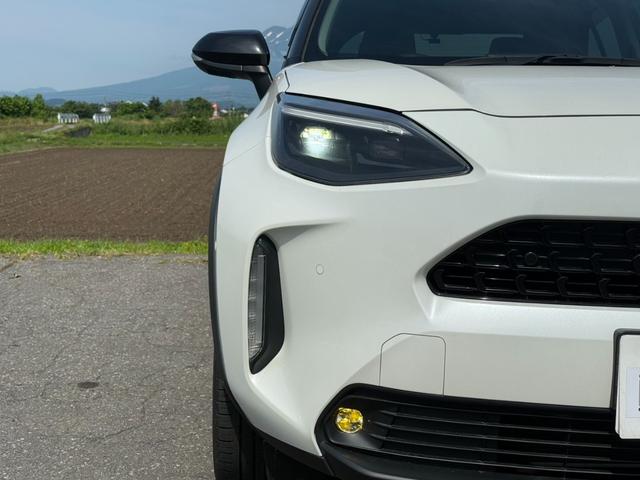 ヤリスクロス ハイブリッドＺ　４ＷＤ　ドライブレコーダー　全周囲カメラ　プラスサポートキー　オートクルーズコントロール　レーンアシスト　衝突被害軽減システム　ナビ　ＴＶ　オートマチックハイビーム　オートライト　ＬＥＤヘッドランプ（30枚目）