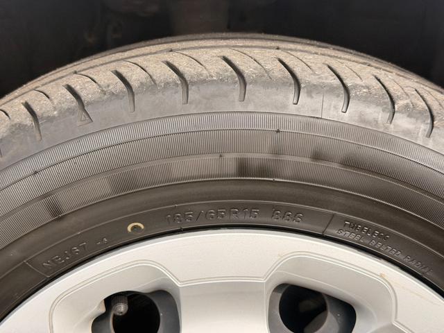 シエンタ ハイブリッドＸ　４ＷＤ　バックカメラ　ＴＶ　クリアランスソナー　オートクルーズコントロール　レーンアシスト　衝突被害軽減システム　両側スライド・片側電動　オートマチックハイビーム　オートライト　ＬＥＤヘッドランプ（38枚目）