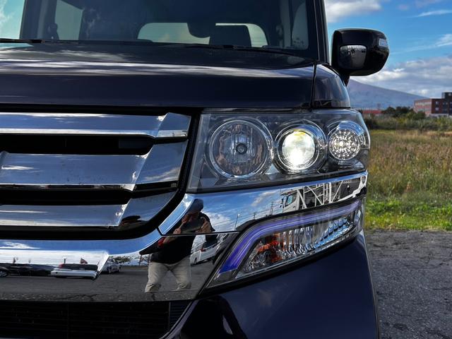 Ｎ－ＢＯＸカスタム Ｇ・ターボＬパッケージ　４ＷＤ　ＥＴＣ　バックカメラ　両側電動スライドドア　ＴＶ　オートクルーズコントロール　オートライト　ＨＩＤ　ＬＥＤヘッドランプ　スマートキー　アイドリングストップ　電動格納ミラー　シートヒーター（29枚目）