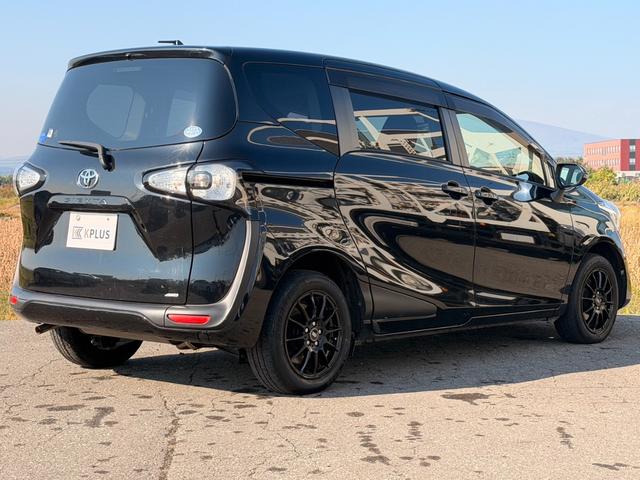 シエンタ Ｘ　４ＷＤ　両側スライド・片側電動　キーレスエントリー　電動格納ミラー　３列シート　ＣＶＴ　アルミホイール　ＣＤ　ＵＳＢ　ミュージックプレイヤー接続可　衝突安全ボディ　ＡＢＳ　ＥＳＣ　エアコン（16枚目）