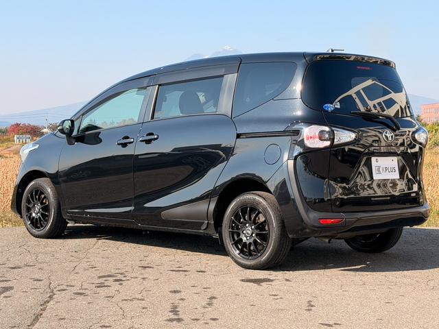 シエンタ Ｘ　４ＷＤ　両側スライド・片側電動　キーレスエントリー　電動格納ミラー　３列シート　ＣＶＴ　アルミホイール　ＣＤ　ＵＳＢ　ミュージックプレイヤー接続可　衝突安全ボディ　ＡＢＳ　ＥＳＣ　エアコン（18枚目）