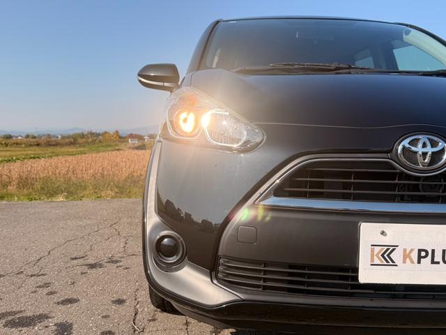 シエンタ Ｘ　４ＷＤ　両側スライド・片側電動　キーレスエントリー　電動格納ミラー　３列シート　ＣＶＴ　アルミホイール　ＣＤ　ＵＳＢ　ミュージックプレイヤー接続可　衝突安全ボディ　ＡＢＳ　ＥＳＣ　エアコン（21枚目）