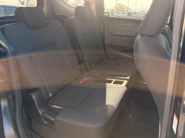 シエンタ Ｘ　４ＷＤ　両側スライド・片側電動　キーレスエントリー　電動格納ミラー　３列シート　ＣＶＴ　アルミホイール　ＣＤ　ＵＳＢ　ミュージックプレイヤー接続可　衝突安全ボディ　ＡＢＳ　ＥＳＣ　エアコン（25枚目）