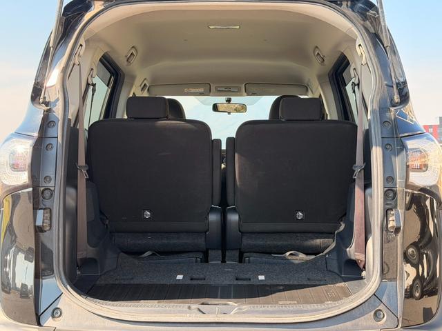 シエンタ Ｘ　４ＷＤ　両側スライド・片側電動　キーレスエントリー　電動格納ミラー　３列シート　ＣＶＴ　アルミホイール　ＣＤ　ＵＳＢ　ミュージックプレイヤー接続可　衝突安全ボディ　ＡＢＳ　ＥＳＣ　エアコン（40枚目）