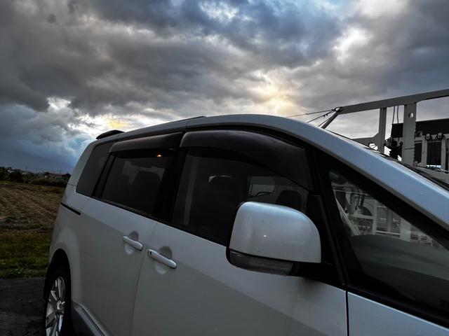 デリカD:5 D パワーパッケージ 4WD ドライブレコーダー ETC バックカメラ TV オートクルーズコントロール 両側電動スライドドア オートライト HID スマートキー 電動格納ミラー シートヒーター 後席モニター 3列シート(24枚目)