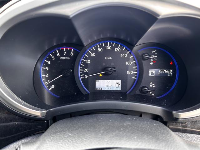 エルグランド ライダー　ブラックライン　黒本革パワーシート　４ＷＤ　ＴＶ　クリアランスソナー　両側電動スライドドア　ＨＩＤ　電動リアゲート　スマートキー　電動格納ミラー　シートヒーター　後席モニター　パワーシート　ＣＶＴ　アルミホイール（8枚目）