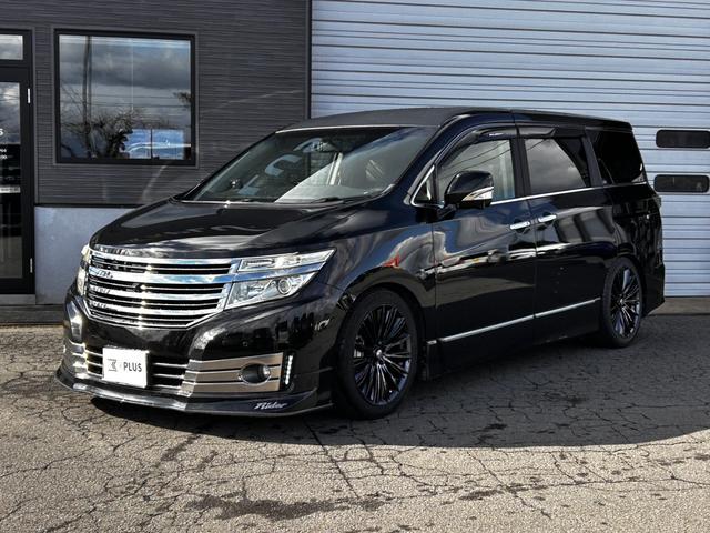 エルグランド ライダー　ブラックライン　黒本革パワーシート　４ＷＤ　ＴＶ　クリアランスソナー　両側電動スライドドア　ＨＩＤ　電動リアゲート　スマートキー　電動格納ミラー　シートヒーター　後席モニター　パワーシート　ＣＶＴ　アルミホイール（33枚目）