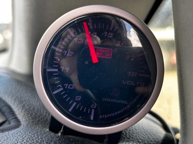 エルグランド ライダー　ブラックライン　黒本革パワーシート　４ＷＤ　ＴＶ　クリアランスソナー　両側電動スライドドア　ＨＩＤ　電動リアゲート　スマートキー　電動格納ミラー　シートヒーター　後席モニター　パワーシート　ＣＶＴ　アルミホイール（35枚目）