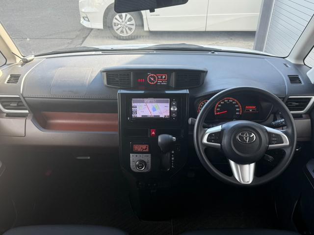 毎回座るフロントシート。運転席は必ず使用する部分ですので、座り心地が重要です！