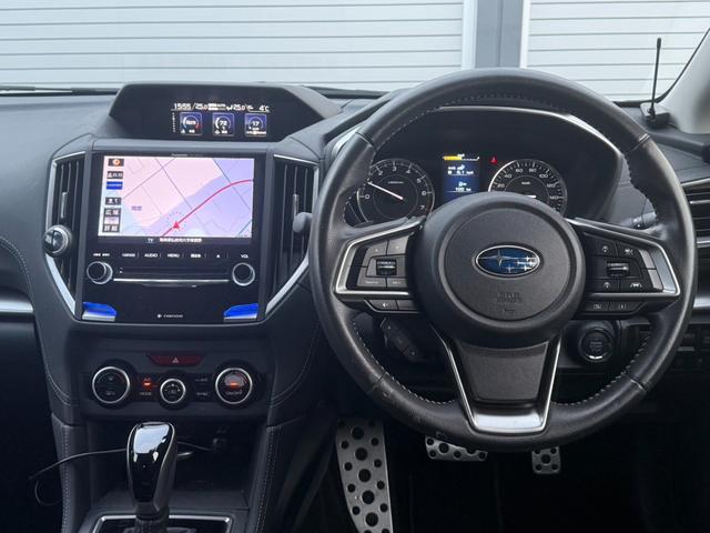 インプレッサスポーツ 2.0i-Sアイサイト ブラックレザーエディション 純正ナビ TV BSM オートクルーズコントロール レーンアシスト 衝突被害軽減システム 純正AW オートライト LEDヘッドランプ パワーシート スマートキー(3枚目)