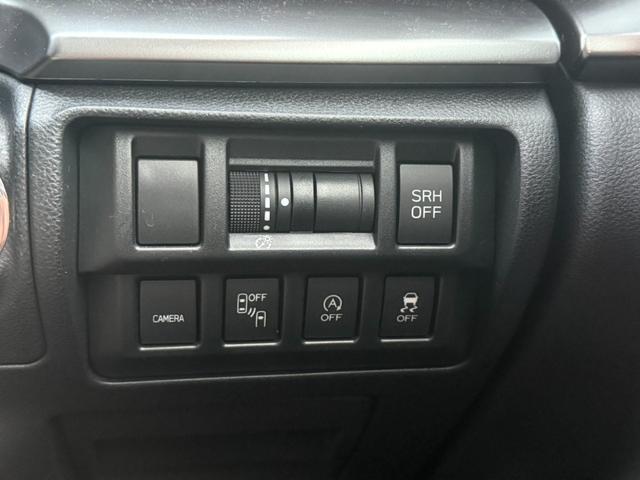 インプレッサスポーツ 2.0i-Sアイサイト ブラックレザーエディション 純正ナビ TV BSM オートクルーズコントロール レーンアシスト 衝突被害軽減システム 純正AW オートライト LEDヘッドランプ パワーシート スマートキー(12枚目)