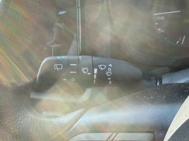 シエンタ ハイブリッドＧ　４ＷＤ　バックカメラ　ナビ　ＴＶ　クリアランスソナー　オートクルーズコントロール　レーンアシスト　衝突被害軽減システム　両側スライド・片側電動　オートマチックハイビーム　オートライト（31枚目）