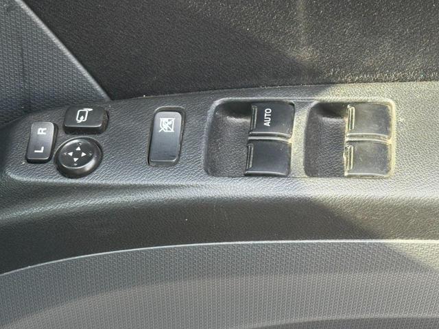 ソリオ Ｘ－ＤＪＥ　４ＷＤ　ＥＴＣ　ナビ　ＴＶ　両側スライド・片側電動　オートクルーズコントロール　衝突被害軽減システム　アルミホイール　スマートキー　アイドリングストップ　電動格納ミラー　シートヒーター　ウォークスルー（10枚目）