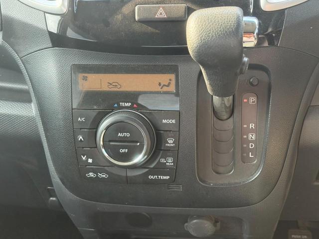 ソリオ Ｘ－ＤＪＥ　４ＷＤ　ＥＴＣ　ナビ　ＴＶ　両側スライド・片側電動　オートクルーズコントロール　衝突被害軽減システム　アルミホイール　スマートキー　アイドリングストップ　電動格納ミラー　シートヒーター　ウォークスルー（12枚目）