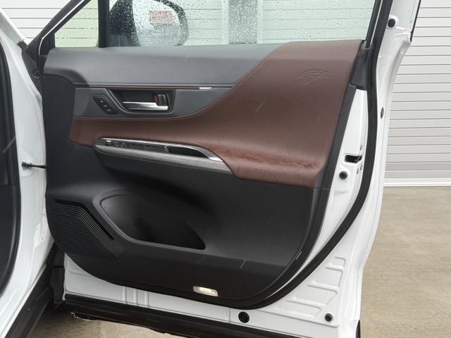 ハリアー Ｚ　レザーパッケージ　モデリスタフルエアロ　純正夏タイヤ積込　ＪＢＬプレミアムサウンド　寒冷地仕様　パワーシート　シートヒーター　シートベンチレーション　全周囲モニター　ヘッドアップディスプレイ　電子ミラー　電動リアゲート（44枚目）