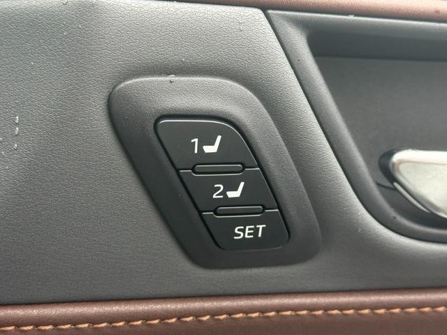 ハリアー Ｚ　レザーパッケージ　モデリスタフルエアロ　純正夏タイヤ積込　ＪＢＬプレミアムサウンド　寒冷地仕様　パワーシート　シートヒーター　シートベンチレーション　全周囲モニター　ヘッドアップディスプレイ　電子ミラー　電動リアゲート（45枚目）