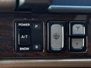 アンテナでオートアンテナのスイッチ当時はラジオを聴いているときアンテナが出てきました。高速走行時にはハーフアンテナで乗ってました。