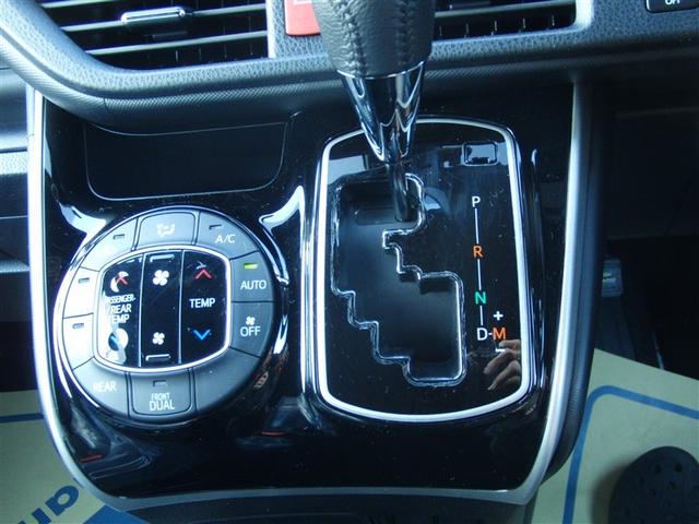 ヴォクシー ＺＳ　煌ＩＩ　４ＷＤ　寒冷地　衝突被害軽減システム　メモリーナビ　バックカメラ　両側電動スライド　フルセグ　ＬＥＤヘッドランプ　アルミホイール　後席モニター　ドラレコ　スマートキー　オートクルーズコントロール（13枚目）