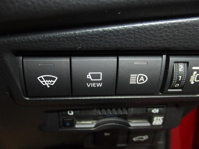 カローラクロス ハイブリッド　Ｚ　４ＷＤ　寒冷地　衝突被害軽減システム　メモリーナビ　バックカメラ　フルセグ　ＬＥＤヘッドランプ　アルミホイール　ドラレコ　スマートキー　オートクルーズコントロール　ＥＴＣ　盗難防止装置　電動シート（11枚目）