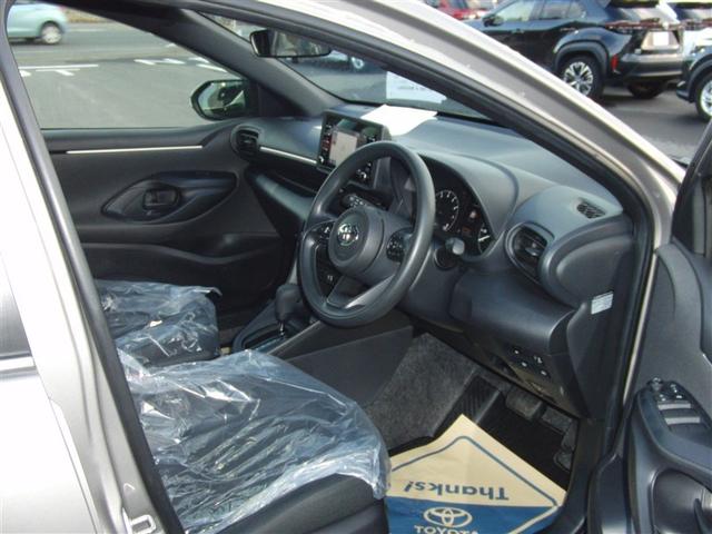 ヤリス X 4WD 寒冷地 衝突被害軽減システム メモリーナビ バックカメラ フルセグ アルミホイール スマートキー オートクルーズコントロール 盗難防止装置 キーレス 横滑り防止機能 ワンオーナー(16枚目)