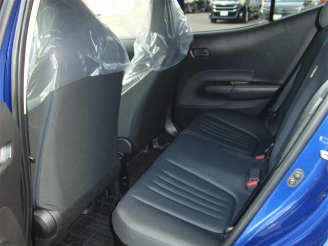 アクア Ｘ　４ＷＤ　寒冷地　衝突被害軽減システム　メモリーナビ　バックカメラ　ＬＥＤヘッドランプ　スマートキー　オートクルーズコントロール　盗難防止装置　キーレス　横滑り防止機能　ハイブリッド（16枚目）