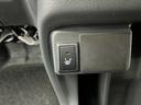 運転席、助手席にシートヒーター機能が搭載されております。