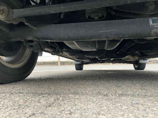 ゼスト W 4WD キーレスエントリー ベンチシート AT ABS アルミホイール 衝突安全ボディ エアコン(28枚目)