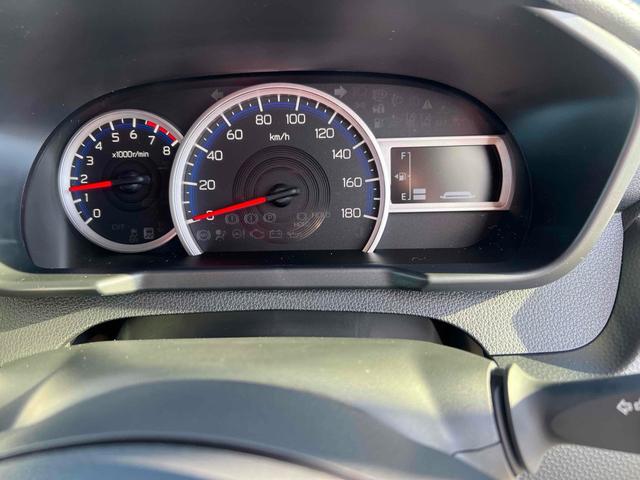 ルーミー カスタムＧ　４ＷＤ　ＥＴＣ　全周囲カメラ　ＴＶ　両側電動スライドドア　クリアランスソナー　オートクルーズコントロール　衝突被害軽減システム　アルミホイール　オートライト　ＬＥＤヘッドランプ　スマートキー（4枚目）