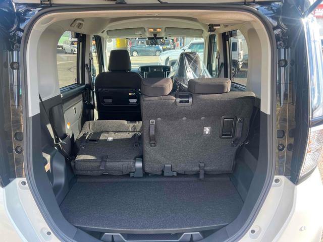 ルーミー カスタムＧ　４ＷＤ　ＥＴＣ　全周囲カメラ　ＴＶ　両側電動スライドドア　クリアランスソナー　オートクルーズコントロール　衝突被害軽減システム　アルミホイール　オートライト　ＬＥＤヘッドランプ　スマートキー（31枚目）