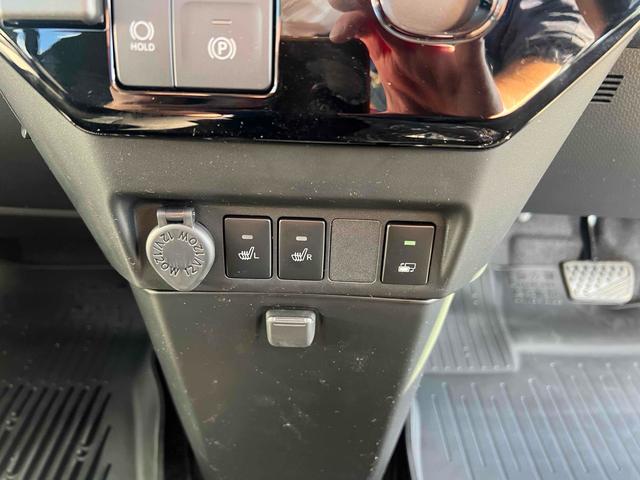 ルーミー カスタムＧ　４ＷＤ　ＥＴＣ　全周囲カメラ　ＴＶ　両側電動スライドドア　クリアランスソナー　オートクルーズコントロール　衝突被害軽減システム　アルミホイール　オートライト　ＬＥＤヘッドランプ　スマートキー（41枚目）