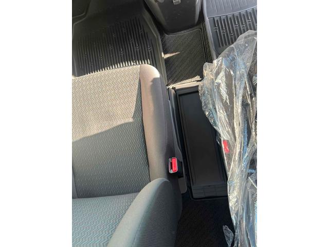 ルーミー カスタムＧ　４ＷＤ　ＥＴＣ　全周囲カメラ　ＴＶ　両側電動スライドドア　クリアランスソナー　オートクルーズコントロール　衝突被害軽減システム　アルミホイール　オートライト　ＬＥＤヘッドランプ　スマートキー（44枚目）