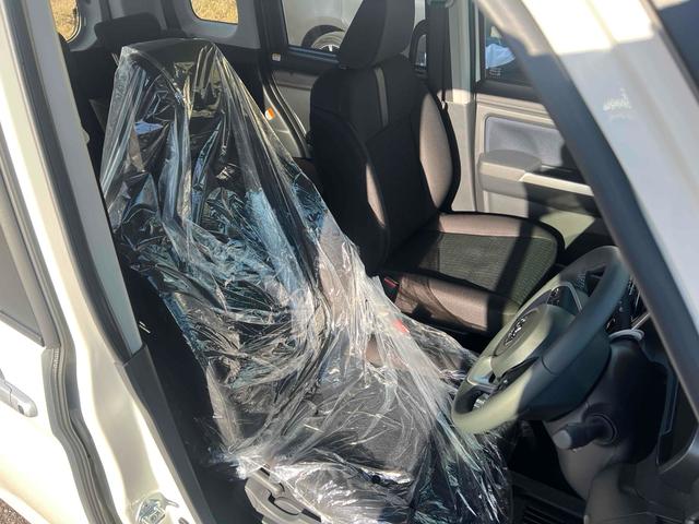 ルーミー カスタムＧ　４ＷＤ　ＥＴＣ　全周囲カメラ　ＴＶ　両側電動スライドドア　クリアランスソナー　オートクルーズコントロール　衝突被害軽減システム　アルミホイール　オートライト　ＬＥＤヘッドランプ　スマートキー（46枚目）