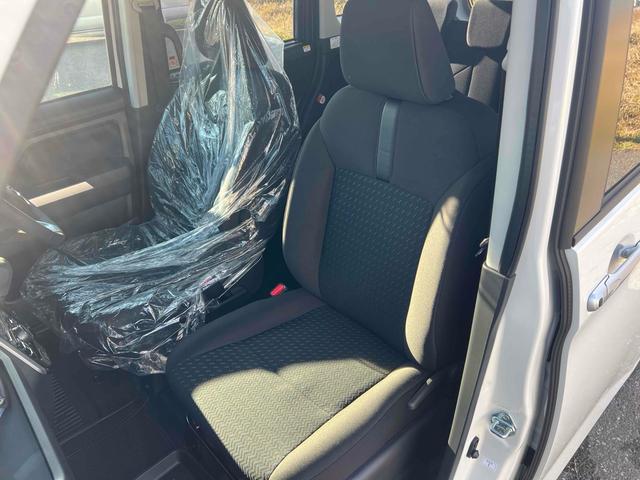 ルーミー カスタムＧ　４ＷＤ　ＥＴＣ　全周囲カメラ　ＴＶ　両側電動スライドドア　クリアランスソナー　オートクルーズコントロール　衝突被害軽減システム　アルミホイール　オートライト　ＬＥＤヘッドランプ　スマートキー（58枚目）