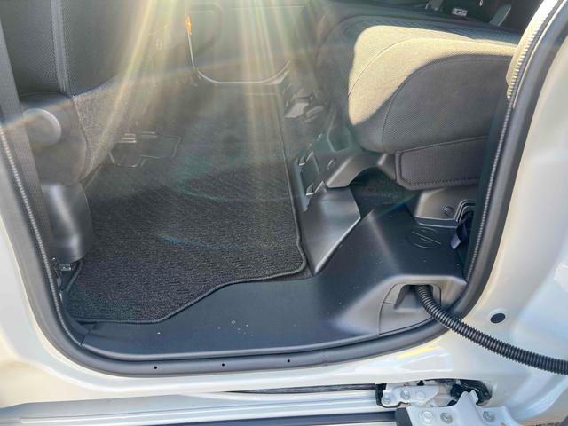 ルーミー カスタムＧ　４ＷＤ　ＥＴＣ　全周囲カメラ　ＴＶ　両側電動スライドドア　クリアランスソナー　オートクルーズコントロール　衝突被害軽減システム　アルミホイール　オートライト　ＬＥＤヘッドランプ　スマートキー（68枚目）